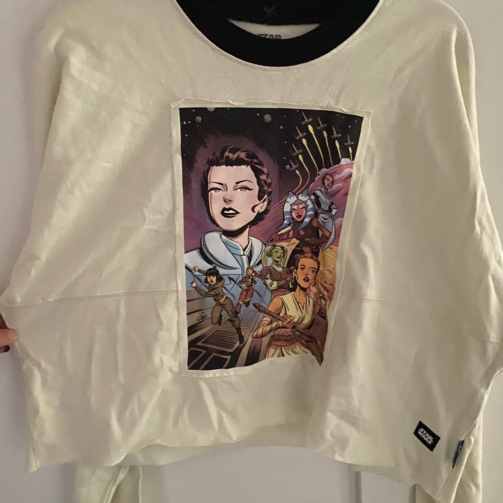 NWT Disney Star Wars “Women of the Galaxy” Spirit Jersey, size Medium
